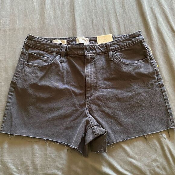 Universal Thread Pants - Universal Thread Women's High-Rise Midi Jean Shorts Black Size 14